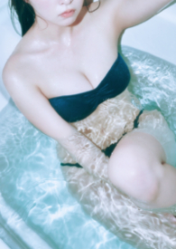 Ů���ƹ�����־��NP������